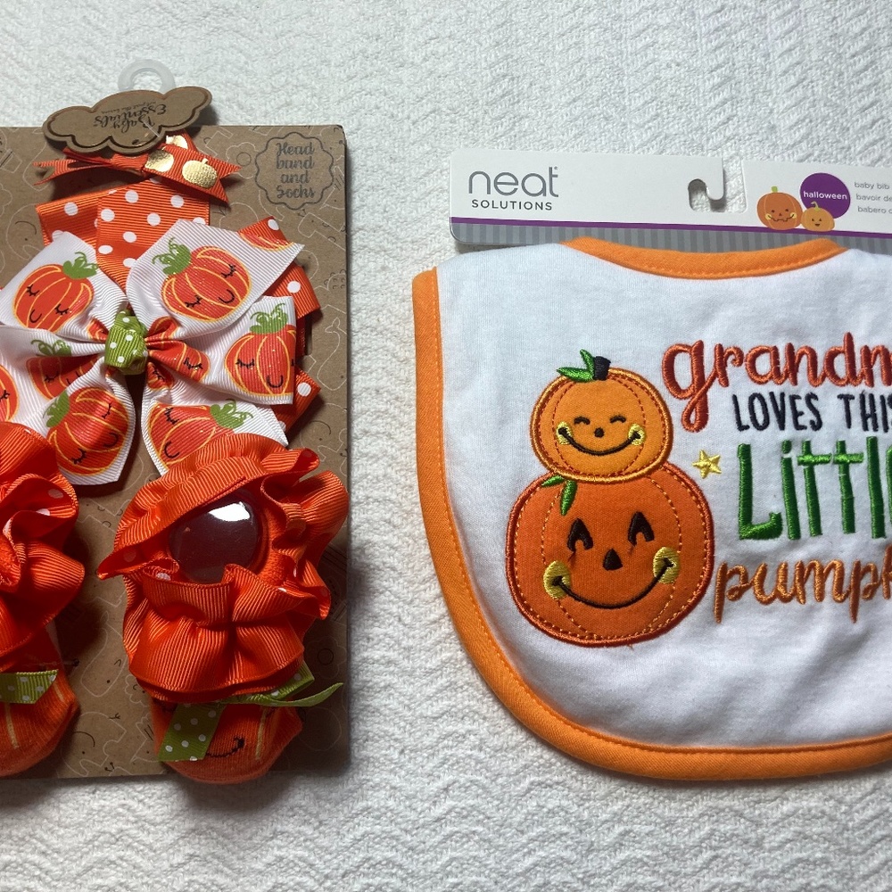 0-6m Pumpkin Set NEW Booties, Headband & Grandma Bib